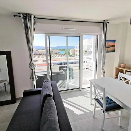 Apartment Les Voiles Blanches - 2 Pieces 4 Couchages Port Mae-5854 *